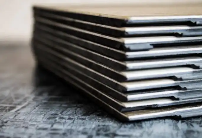 What Surface Finish or Coating Options Exist for 718 Sheet in High-Temp Service?